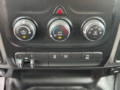 Used 2022 RAM 1500 Tradesman w/ Chrome Appearance Group AWD/4WD image 17
