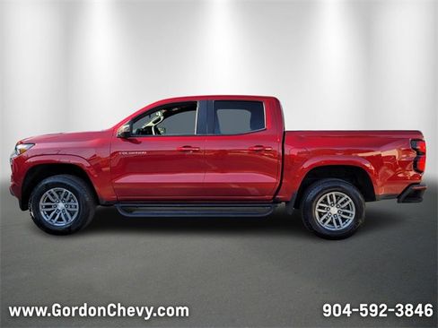 Used 2024 Chevrolet Colorado LT w/ LT Convenience Package III image 2