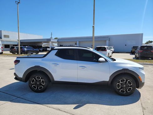 Used 2022 Hyundai Santa Cruz SEL Premium image 6