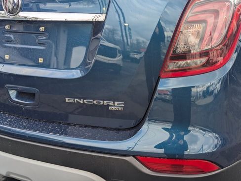 Used 2019 Buick Encore Preferred image 4