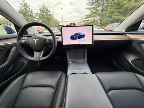 Used 2023 Tesla Model 3 Standard Range image 24