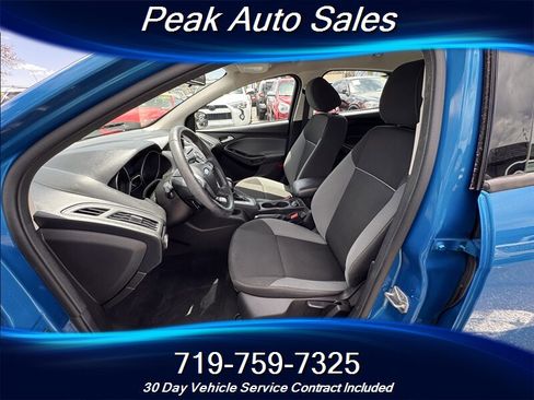 Used 2014 Ford Focus SE FWD image 12