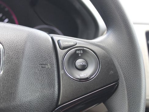 Used 2016 Honda HR-V LX image 27