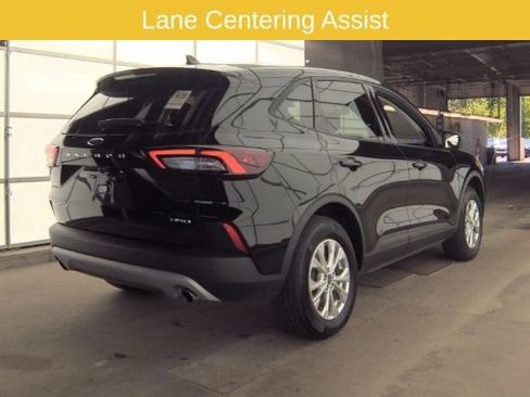 Used 2025 Ford Escape Active w/ Tech Pack #1 AWD/4WD image 3