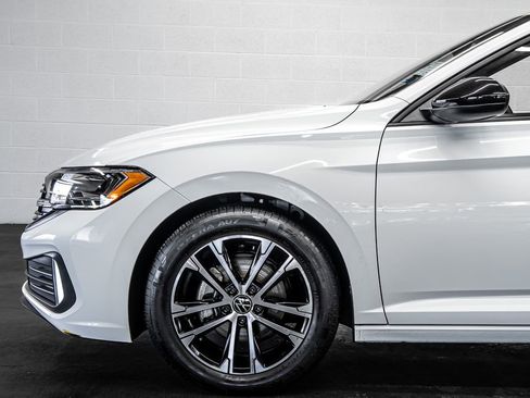 Used 2024 Volkswagen Jetta Sport FWD image 12