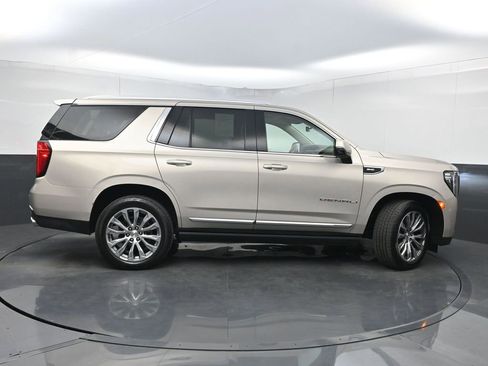 Used 2021 GMC Yukon Denali w/ Denali Premium Package RWD image 45