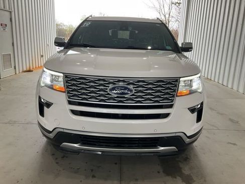 Used 2019 Ford Explorer Platinum image 30