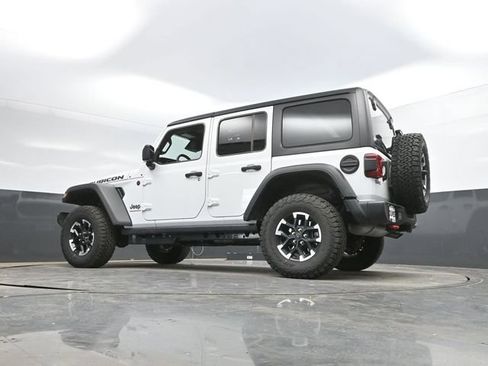 Used 2026 Jeep Wrangler Unlimited Rubicon AWD/4WD image 56