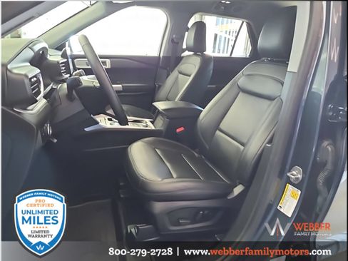 Used 2024 Ford Explorer XLT w/ Equipment Group 202A AWD/4WD image 12