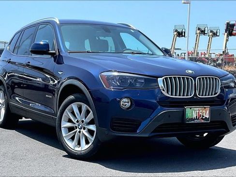 Used 2016 BMW X3 sDrive28i RWD image 2