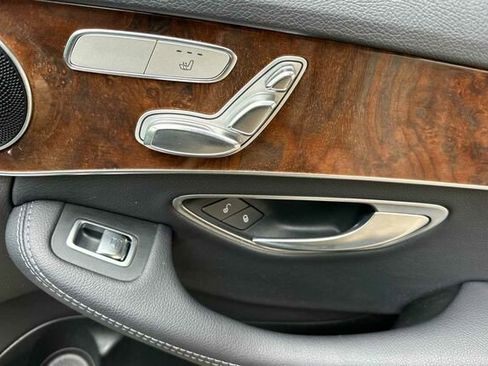 Used 2018 Mercedes-Benz C 300 4MATIC Sedan image 20