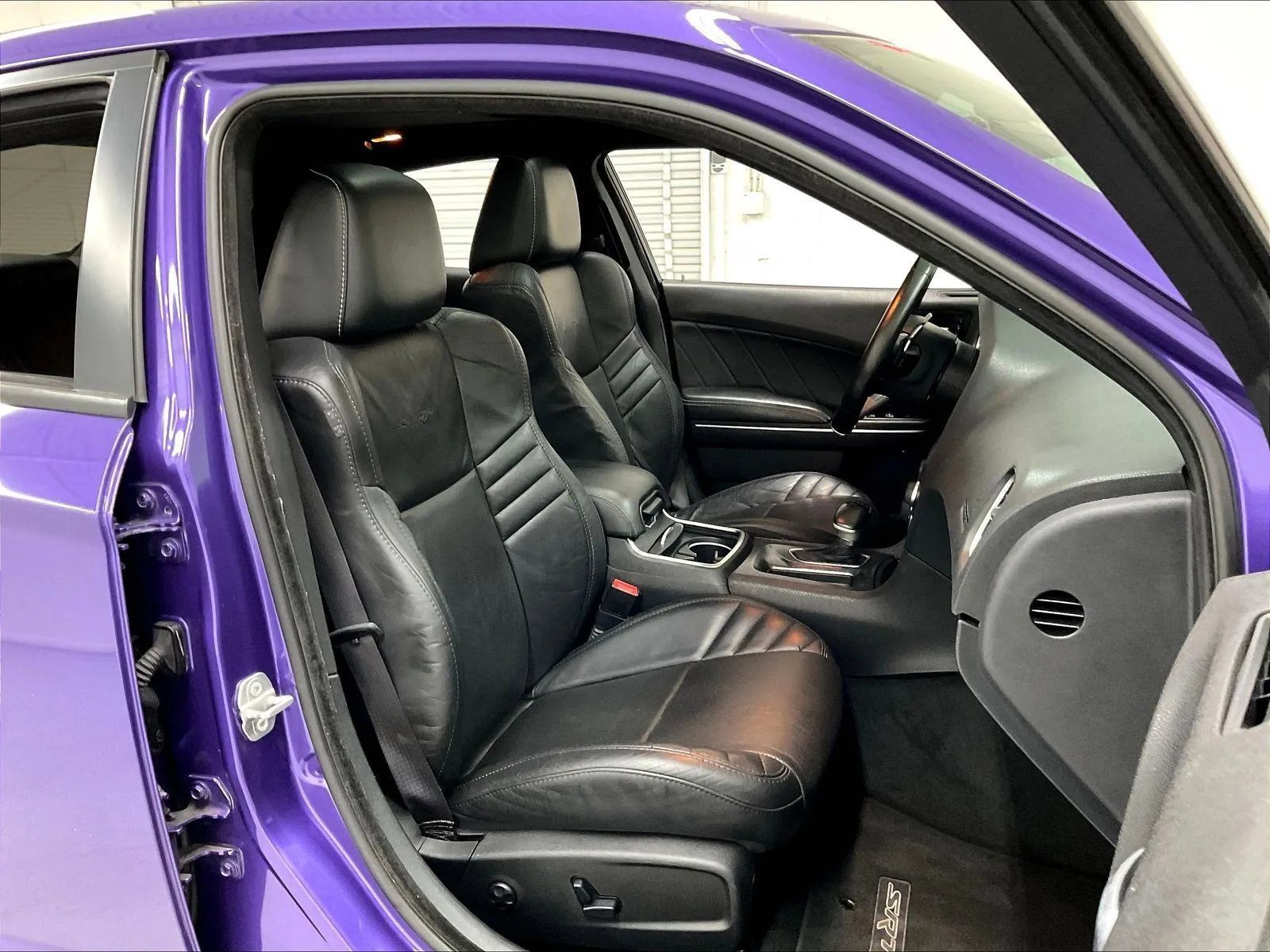 Used 2016 Dodge Charger SRT RWD image 12