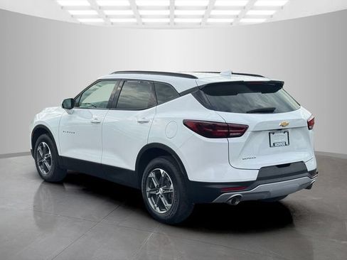 Used 2024 Chevrolet Blazer LT w/ Convenience Package FWD image 5