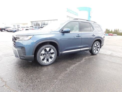 New 2026 Honda Pilot Touring image 7