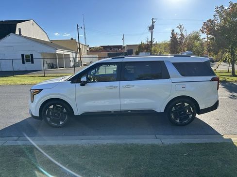 New 2026 Kia Carnival EX image 27