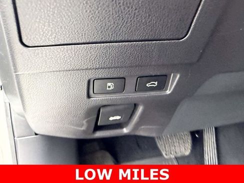 Used 2023 Lexus ES 350 w/ Premium Package image 18