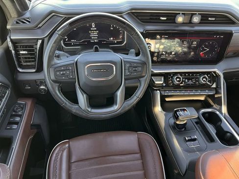 Used 2023 GMC Sierra 1500 Denali Ultimate image 10