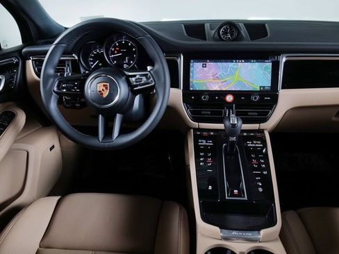 New 2026 Porsche Macan AWD/4WD image 14