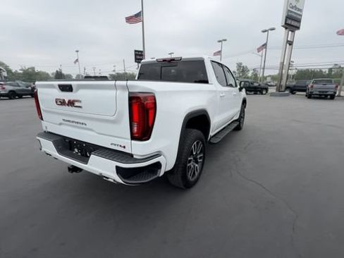 Used 2025 GMC Sierra 1500 AT4 w/ AT4 Premium Package AWD/4WD image 8