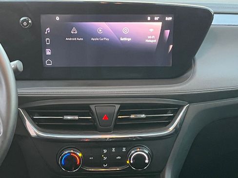 Used 2025 Buick Encore GX Preferred image 18