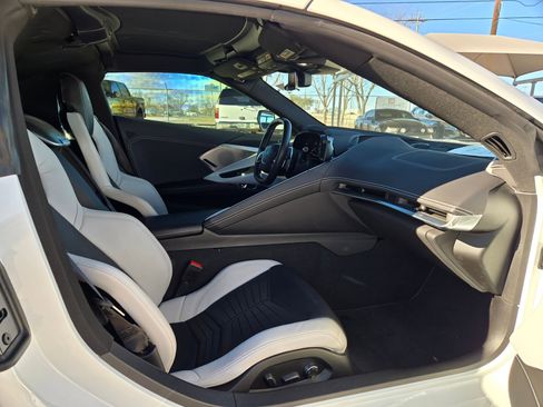 Used 2021 Chevrolet Corvette Stingray Preferred Cpe w/ Z51 Performance Package image 26