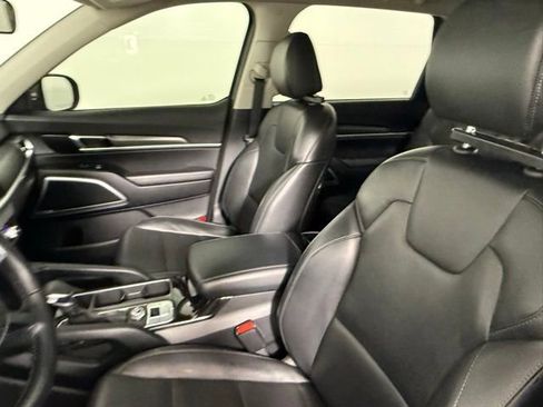 Used 2021 Kia Telluride S FWD image 30