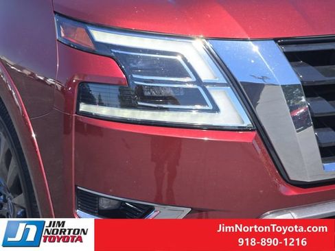 Used 2023 Nissan Armada Platinum w/ Captain's Chairs Package AWD/4WD image 10