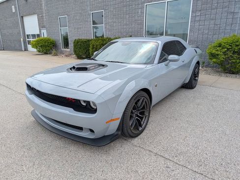 Used 2022 Dodge Challenger R/T Scat Pack RWD image 1
