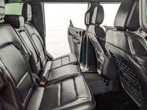 Certified 2025 Ford Bronco Badlands AWD/4WD image 24