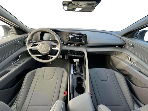 New 2025 Hyundai Elantra Sport image 13