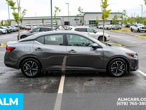 Used 2024 Nissan Sentra SV FWD image 8
