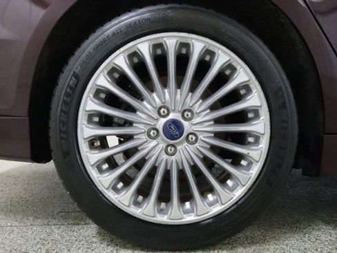 Used 2013 Ford Fusion Titanium w/ Titanium Driver Assist Pkg FWD image 20