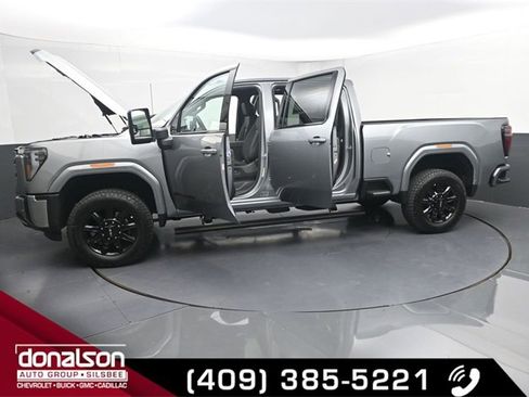 New 2026 GMC Sierra 2500 AT4 w/ AT4 Premium Plus Package image 22