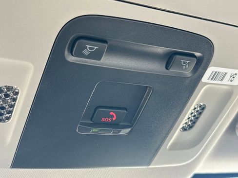 New 2026 Toyota Camry Hybrid image 34