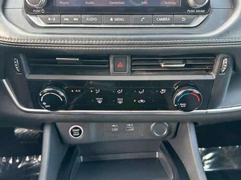 Used 2021 Nissan Rogue S FWD image 34