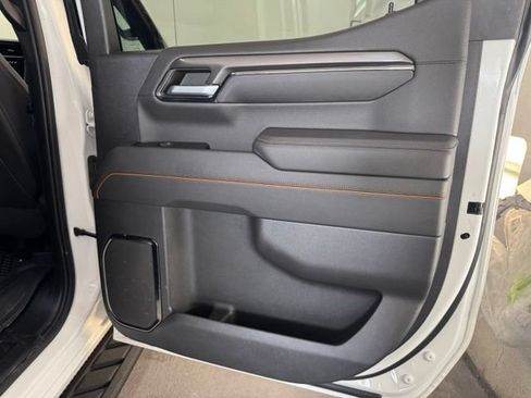 Used 2022 GMC Sierra 1500 AT4 w/ AT4 Preferred Package AWD/4WD image 32
