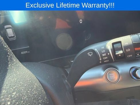 Used 2026 Hyundai Kona SEL Premium FWD image 9