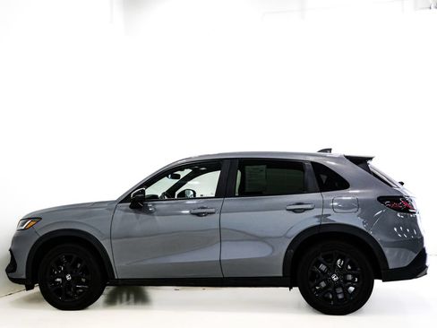 Used 2025 Honda HR-V Sport image 5
