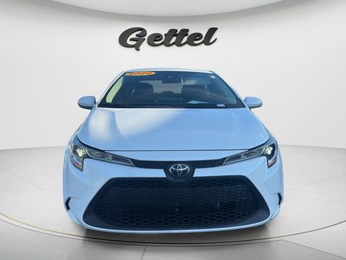 Used 2020 Toyota Corolla LE FWD image 2