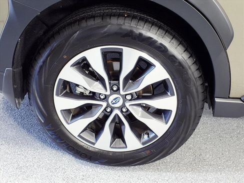 Certified 2025 Subaru Outback Limited image 6