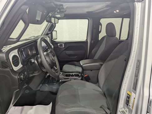 Used 2024 Jeep Wrangler Unlimited Sport image 13