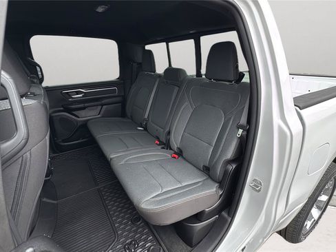 Certified 2022 RAM 1500 Big Horn AWD/4WD image 19