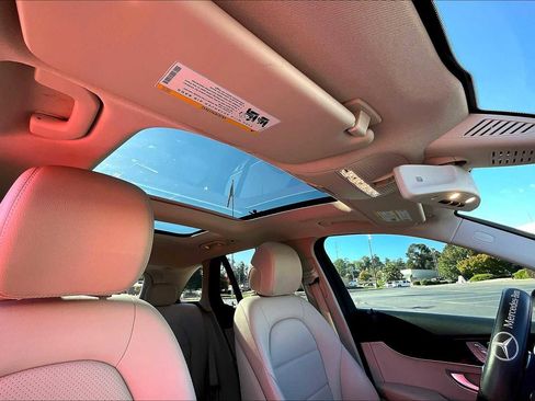 Used 2020 Mercedes-Benz GLC 300 image 14