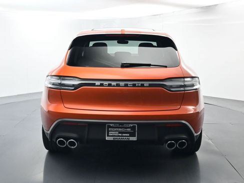 Certified 2025 Porsche Macan image 13