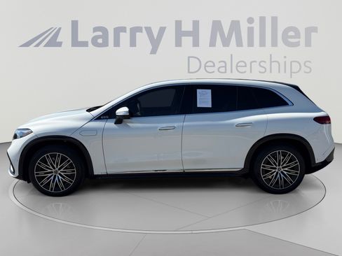 Used 2023 Mercedes-Benz EQS 580 4MATIC SUV image 2