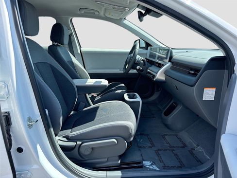 Used 2024 Hyundai Ioniq 5 SEL RWD image 19
