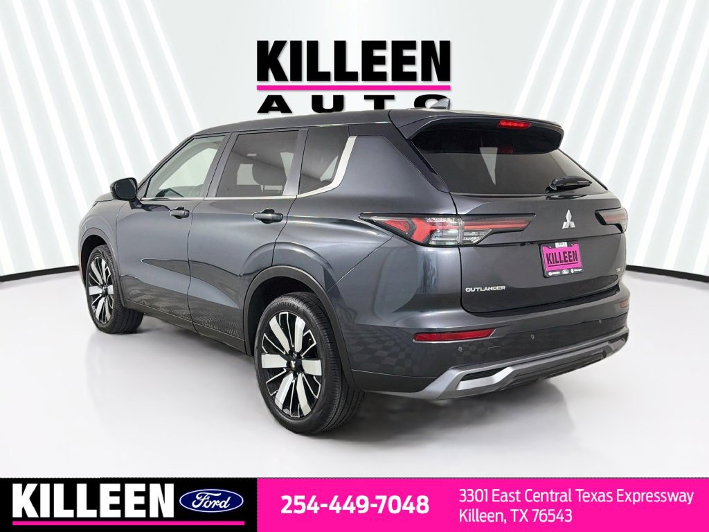 Used 2025 Mitsubishi Outlander SE FWD image 6