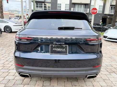 Used 2020 Porsche Cayenne image 12