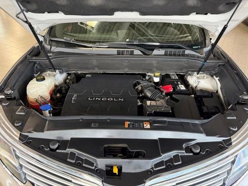 Used 2018 Lincoln MKX Reserve w/ Lincoln MKX Climate Package AWD/4WD image 13