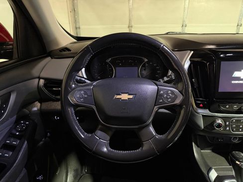 Used 2018 Chevrolet Traverse LT AWD/4WD image 14